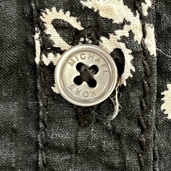 MICHAEL Kors Button Down Cap Sleeve Blouse - Size 12P - Picture 4 of 11